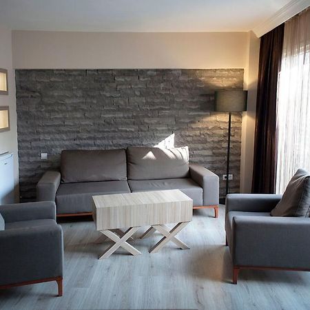 Sun Suites Istanbul Bilik gambar