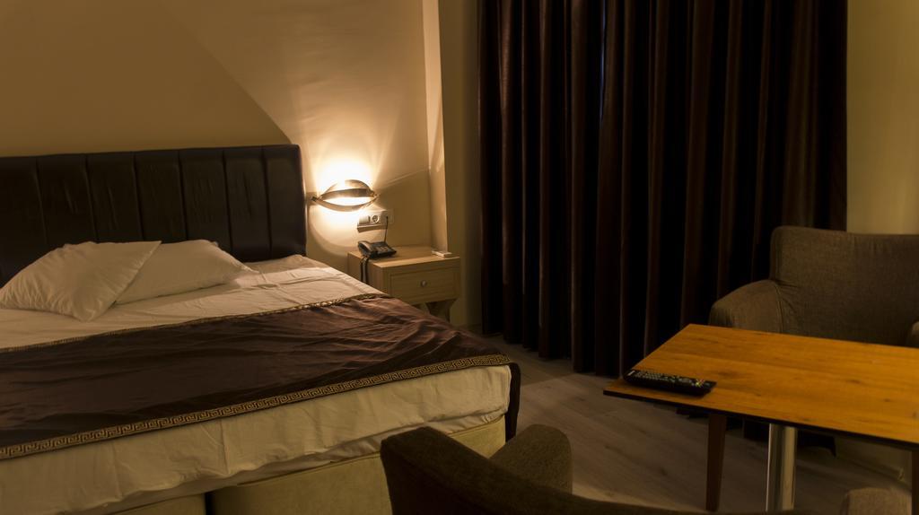 Sun Suites Istanbul Bilik gambar